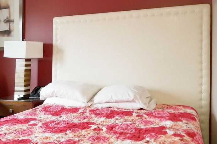 Imagen general del Hotel Le Grand Kent Motel. Foto 10