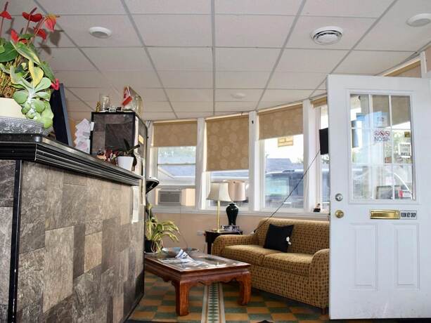 Imagen general del Hotel Le Grand Kent Motel. Foto 13