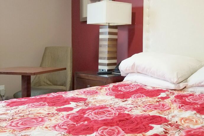 Imagen general del Hotel Le Grand Kent Motel. Foto 15