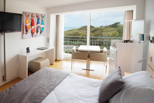 Imagen de la habitación del Hotel Le Grand Large. Foto 4