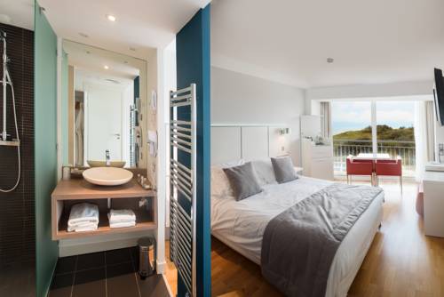 Imagen de la habitación del Hotel Le Grand Large. Foto 13