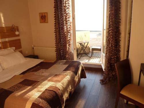 Imagen de la habitación del Hotel Le Grand Large. Foto 6