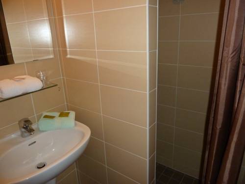 Imagen de la habitación del Hotel Le Grand Large. Foto 9