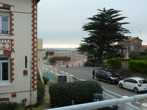 Imagen general del Hotel Le Grand Large, LA BERNERIE EN RETZ. Foto 1