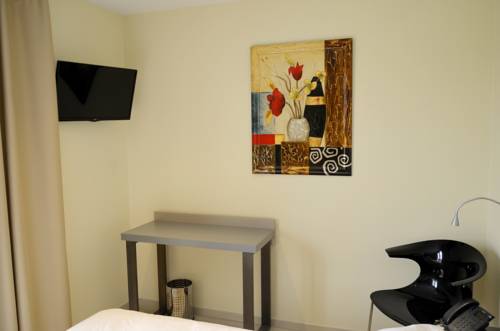 Imagen de la habitación del Hotel Le Grand, Maubeuge. Foto 13