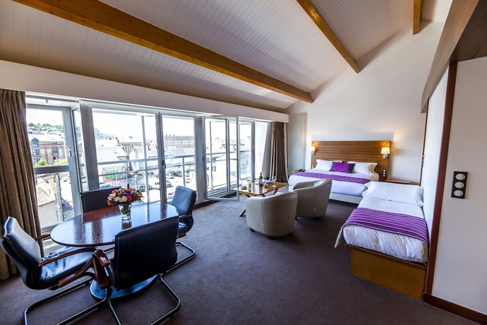 Imagen de la habitación del Hotel Le Grand Pavois, Fecamp. Foto 17