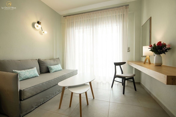Imagen de la habitación del Hotel Le Grand Reve Apartments And Luxury Suites. Foto 3
