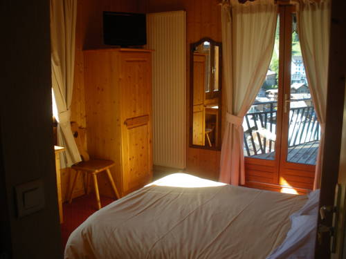 Imagen de la habitación del Hotel Le Grand Tetras, Morzine. Foto 5