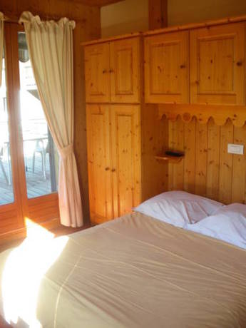 Imagen de la habitación del Hotel Le Grand Tetras, Morzine. Foto 10
