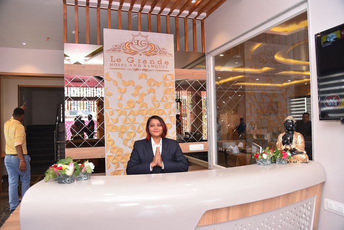 Imagen de los interiores del Hotel Le Grande, Chomu. Foto 19
