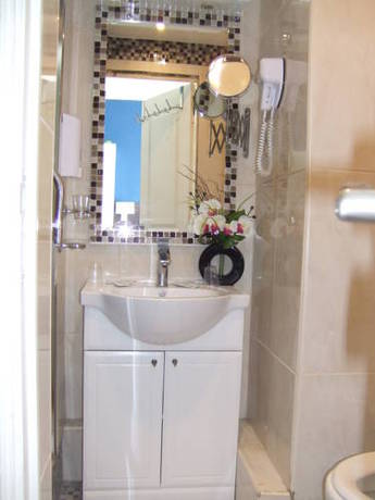 Imagen de la habitación del Hotel Le Green. Foto 8