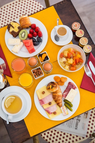 Imagen del bar/restaurante del Hotel Le Grimaldi By Happyculture. Foto 3