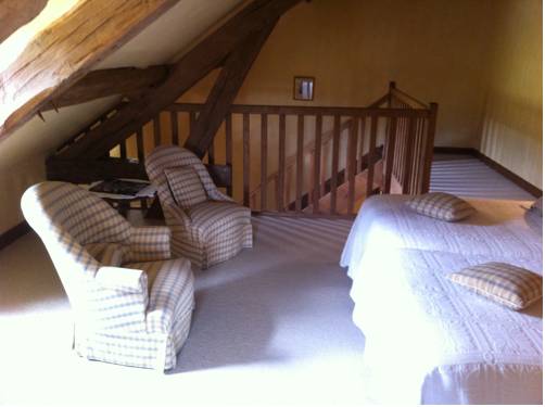Imagen de la habitación del Hotel Le Hameau De Barboron. Foto 7