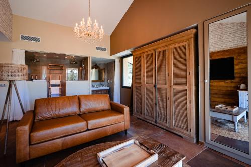 Imagen general del Hotel Le Hameau Des Pesquiers Ecolodge, Curio Collection By Hilton. Foto 3