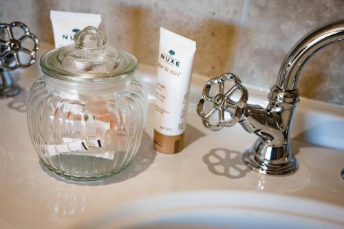 Imagen general del Hotel Le Hameau Des Pesquiers Ecolodge, Curio Collection By Hilton. Foto 4