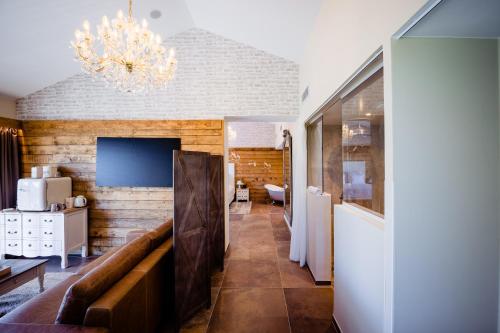 Imagen general del Hotel Le Hameau Des Pesquiers Ecolodge, Curio Collection By Hilton. Foto 7