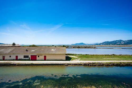 Imagen general del Hotel Le Hameau Des Pesquiers Ecolodge, Curio Collection By Hilton. Foto 13