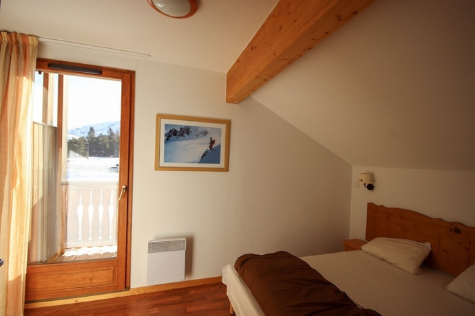 Imagen de la habitación del Hotel Le Hameau du Puy. Foto 3