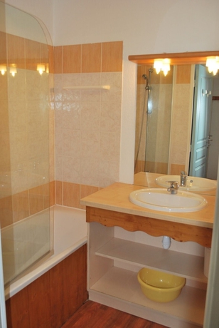 Imagen de la habitación del Hotel Le Hameau du Puy. Foto 8