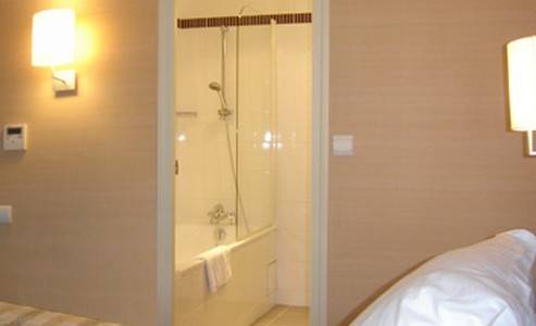 Imagen de la habitación del Hotel Le Home, Vincennes. Foto 9