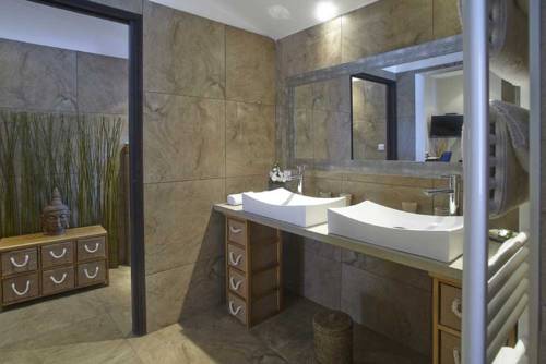 Imagen de la habitación del Hotel Le Jas De Joucas. Foto 13