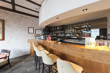 Imagen del bar/restaurante del Hotel Le Jean - S&eacute;bastien Bach. Foto 2