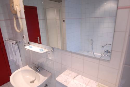 Imagen de la habitación del Hotel Le Joli Bois. Foto 13