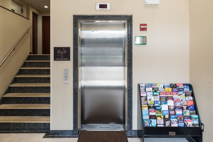 Imagen de los interiores del Hotel Le Jolie. Foto 16