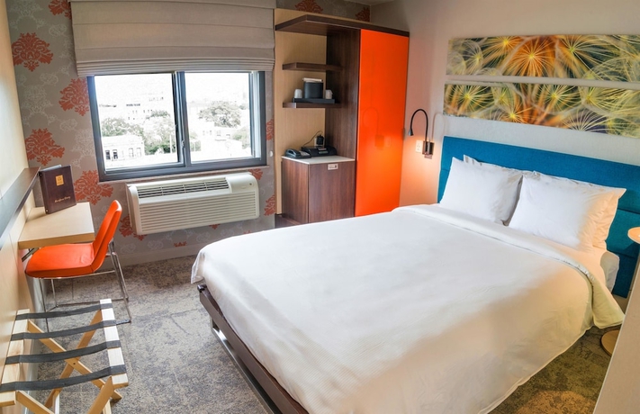 Imagen de la habitación del Hotel Le Jolie. Foto 9