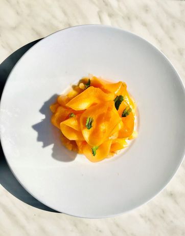 Imagen del bar/restaurante del Hotel Le Jules Verne. Foto 4