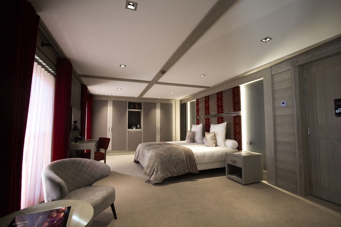 Imagen de la habitación del Hotel Le K2 Djola. Foto 13