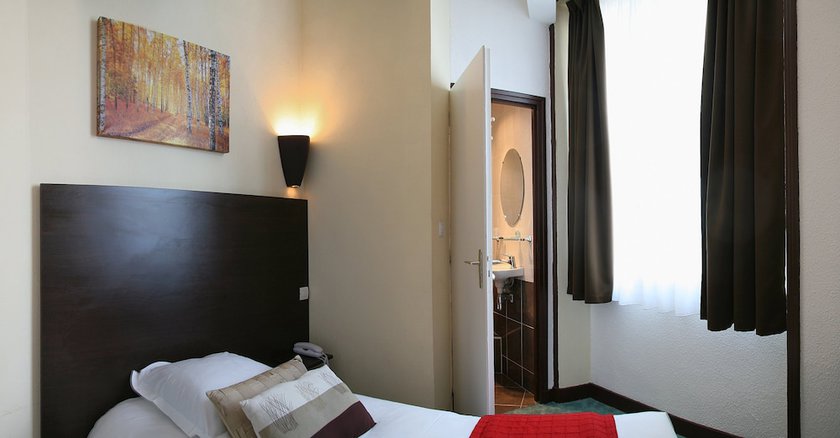 Imagen de la habitación del Hotel Le Keroman. Foto 4