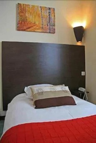 Imagen de la habitación del Hotel Le Keroman. Foto 12