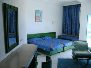 Imagen de la habitación del Hotel Le Khalife. Foto 3