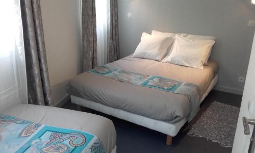 Imagen de la habitación del Hotel Le Kleber, MONTREUIL-BAGNOLET. Foto 7