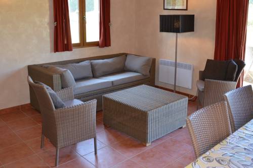 Imagen de la habitación del Hotel Le Lac Bleu. Foto 14
