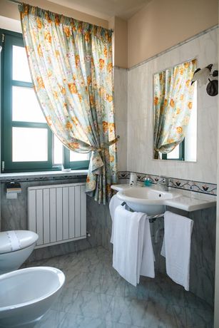 Imagen de la habitación del Hotel Le Lanterne. Foto 8