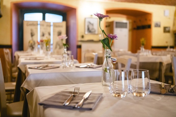 Imagen del bar/restaurante del Hotel Le Lanterne. Foto 3