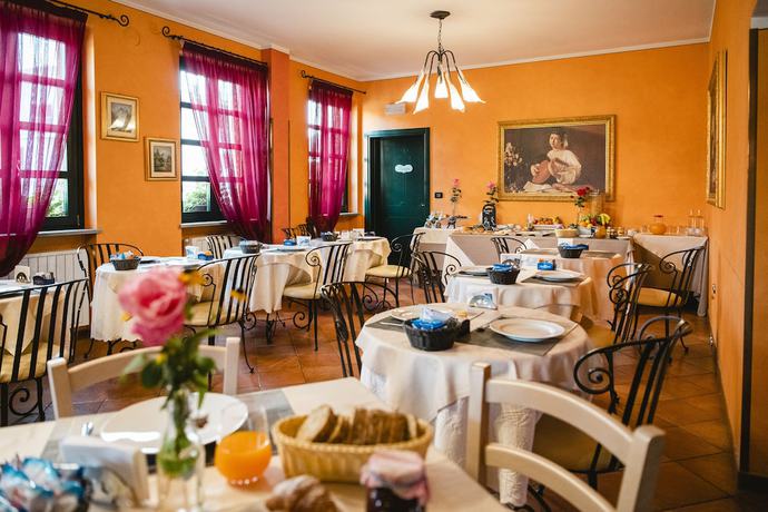 Imagen del bar/restaurante del Hotel Le Lanterne. Foto 6