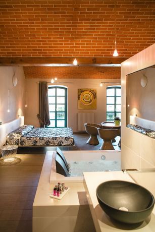 Imagen de la habitación del Hotel Le Lanterne. Foto 16