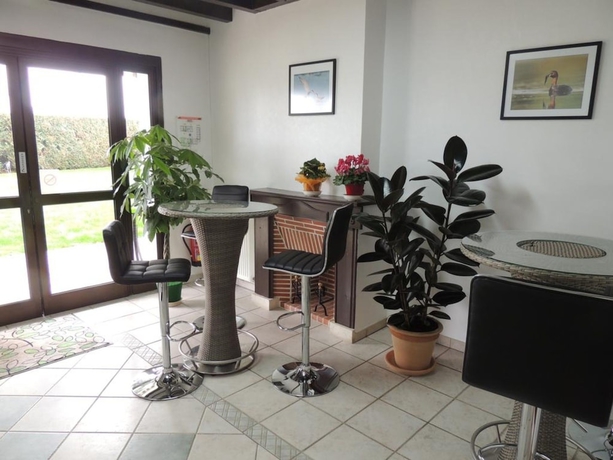 Imagen de los interiores del Hotel Le Lanthenay. Foto 16