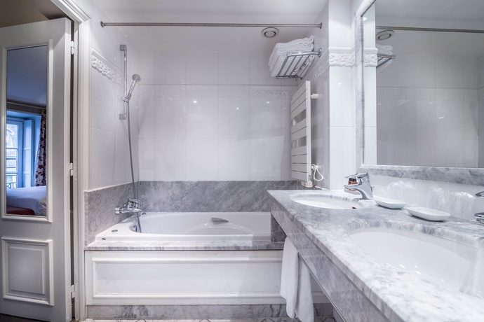 Imagen de la habitación del Hotel Le Lavoisier. Foto 12