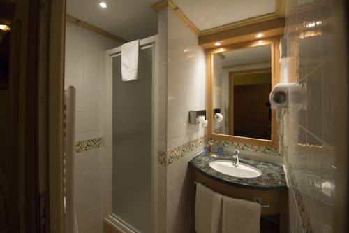 Imagen de la habitación del Hotel Le Levanna. Foto 16