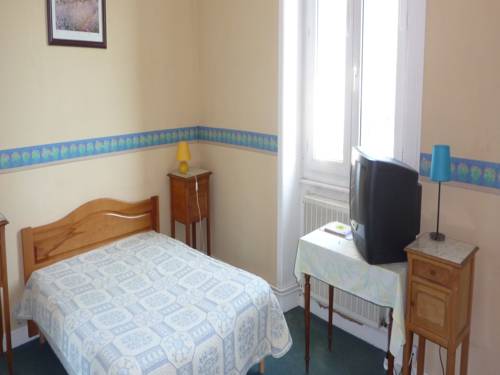 Imagen de la habitación del Hotel Le Limousin. Foto 5