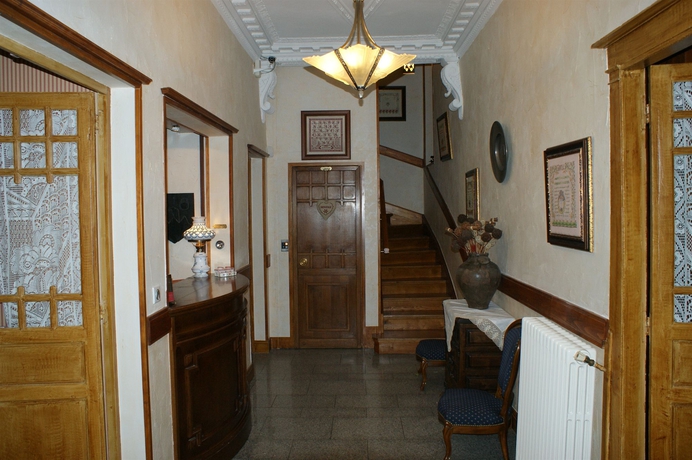 Imagen de los interiores del Hotel Le Lion D'or, Cauterets. Foto 7
