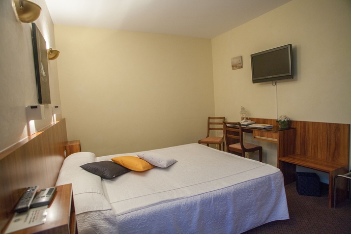 Imagen de la habitación del Hotel Le Lion D'or, Gramat. Foto 9