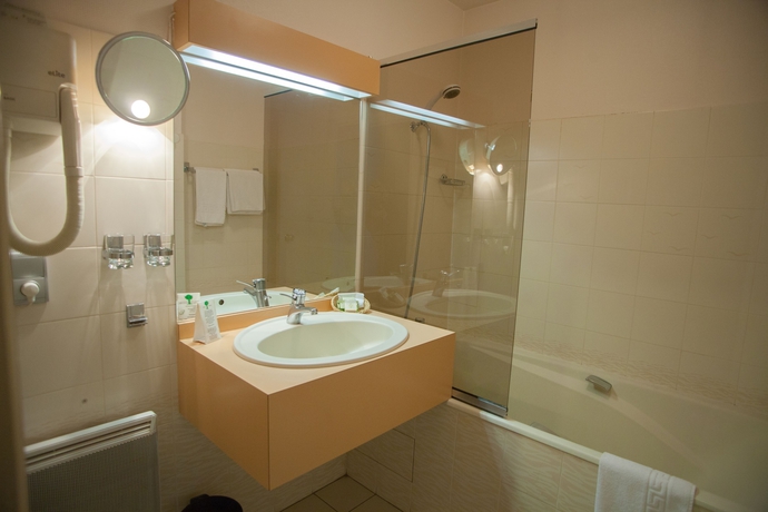 Imagen de la habitación del Hotel Le Lion D'or, Gramat. Foto 11