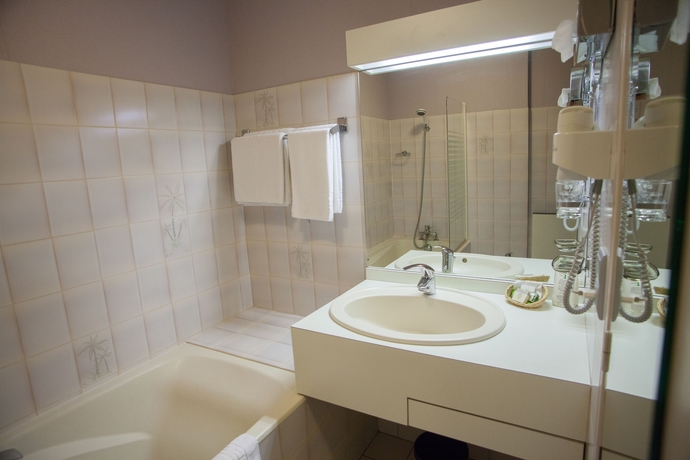 Imagen de la habitación del Hotel Le Lion D'or, Gramat. Foto 14