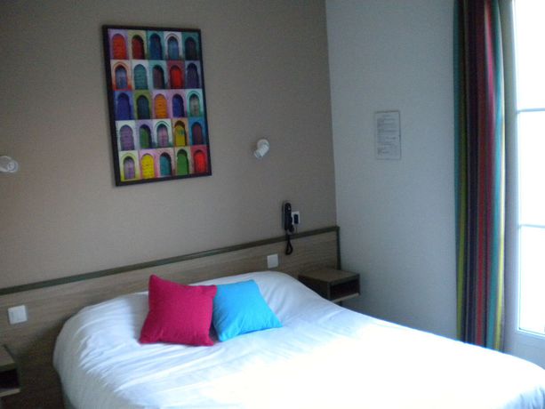 Imagen de la habitación del Hotel Le Lion D'or, Lamballe. Foto 4