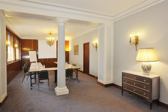 Imagen de los interiores del Hotel Le Littré. Foto 11